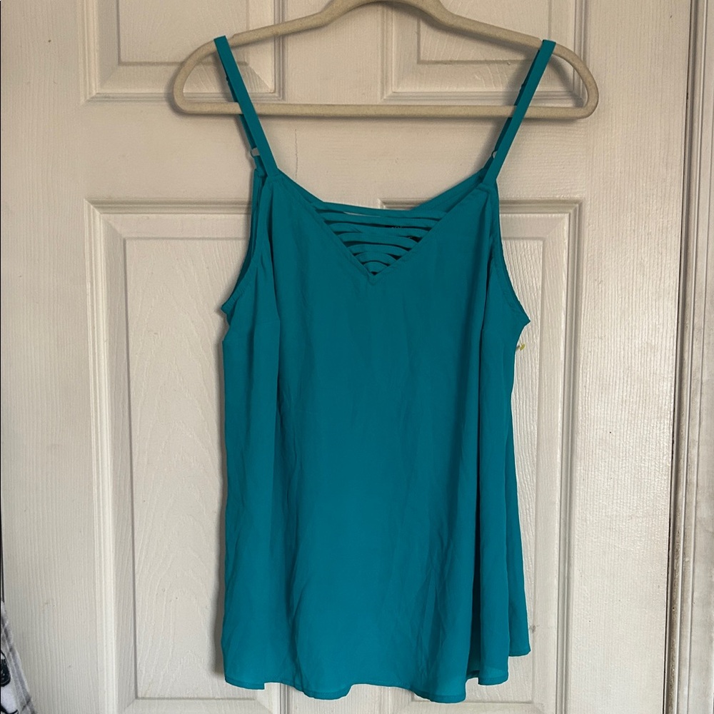 NWT Torrid teal sleeveless rayon crepe deep v neck cami size medium